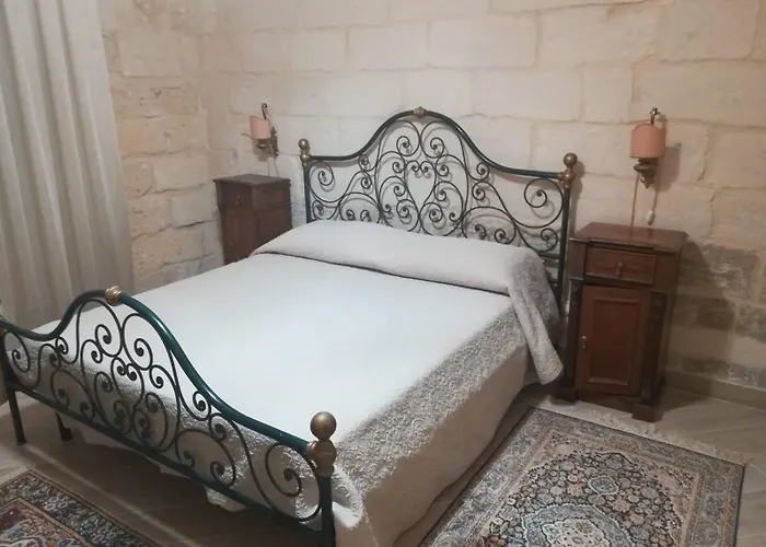 Bed and Breakfast Oikos Atena Λέτσε