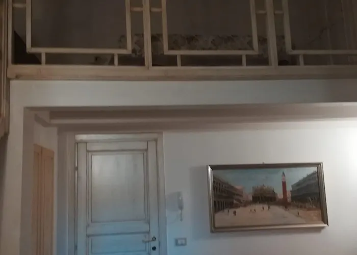 Oikos Atena Bed and Breakfast Λέτσε