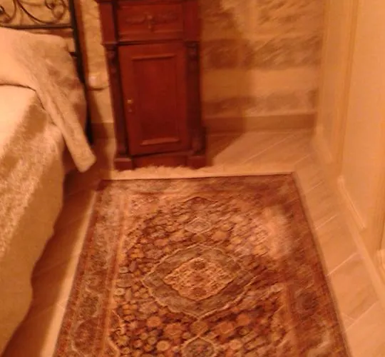 Oikos Atena Bed and Breakfast 3*